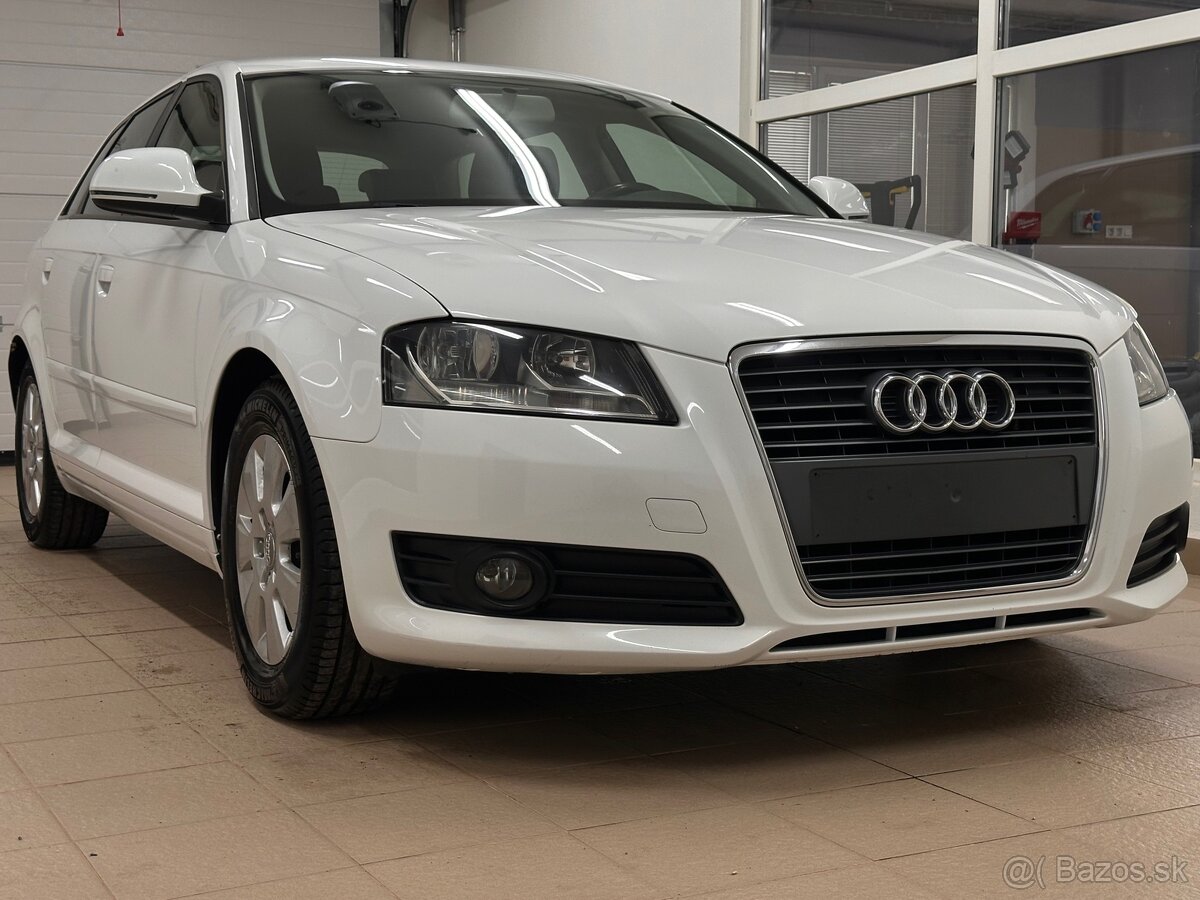 Audi A3 Sportback 1.6 TDI 105k DPF Attraction Premium