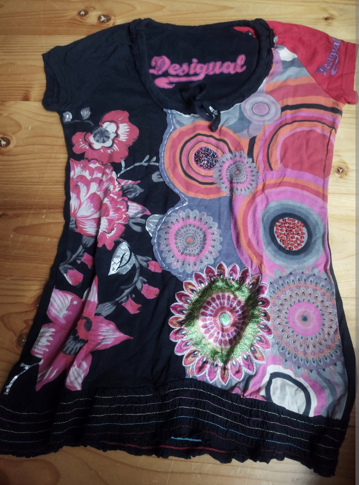 Desigual čierne tričko