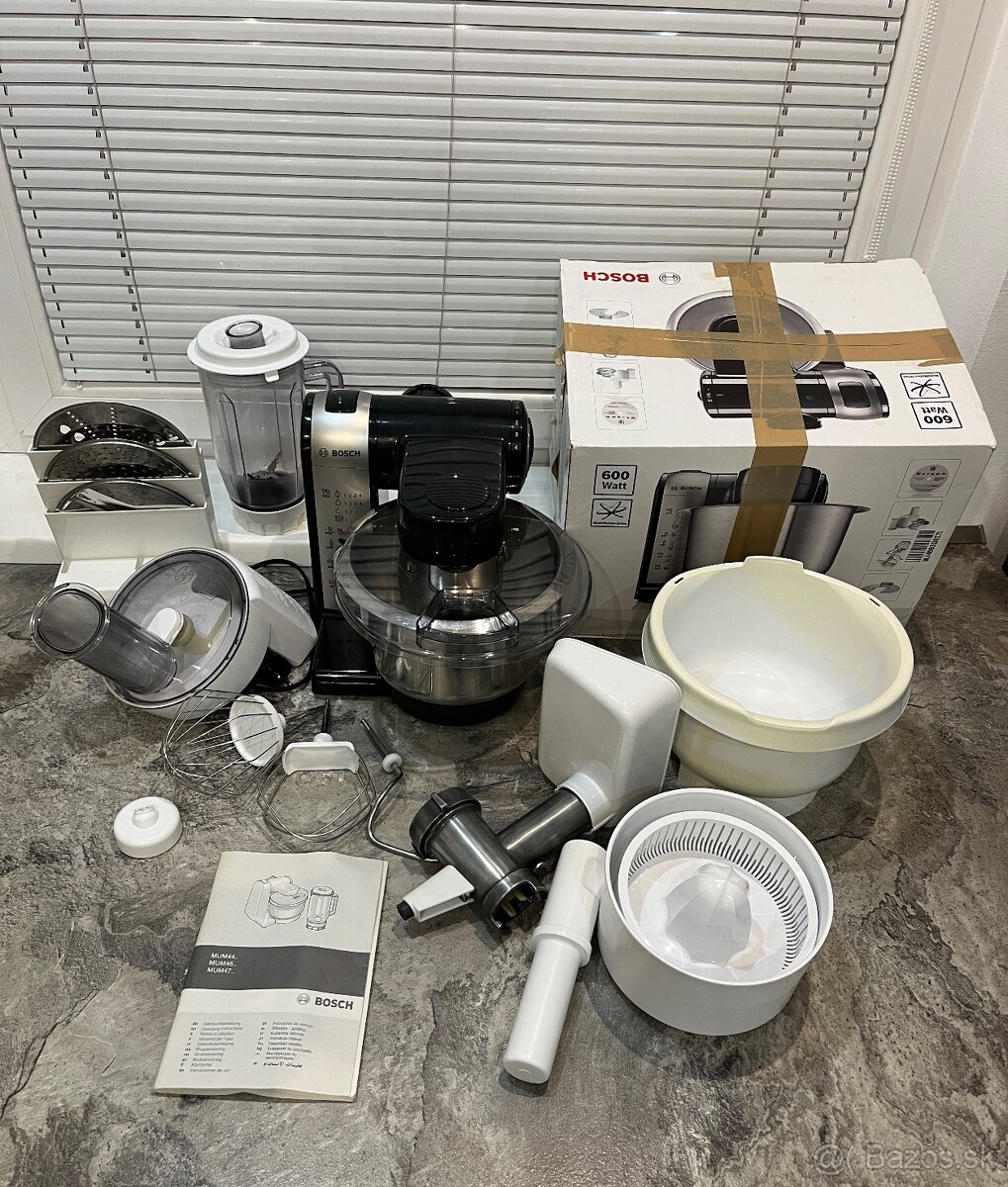 Bosch MUM 48A1/08 kuchynský robot plus príslušenstvo