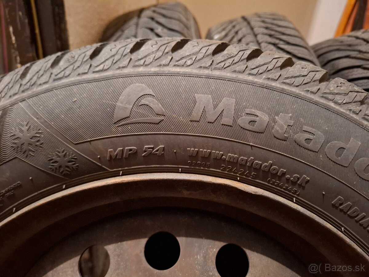 Zimne pneumatiky 175/65 R14 s diskami 4x100