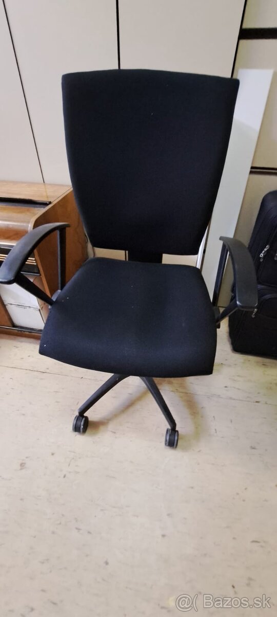 Kancelarska stolicka