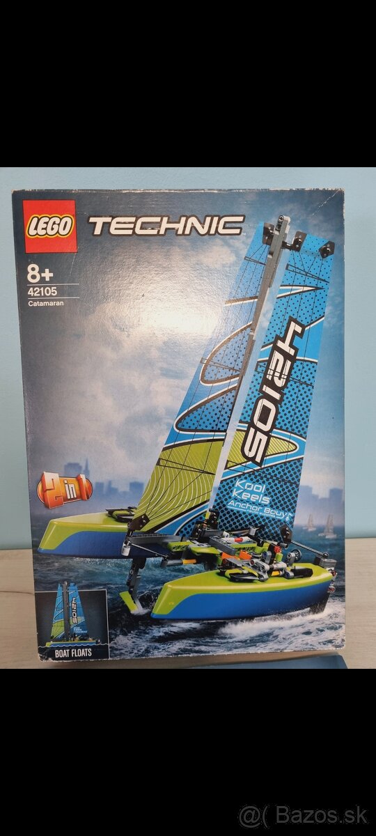 Katamaran Technic 42105 2v1 PLAVA NA VODE