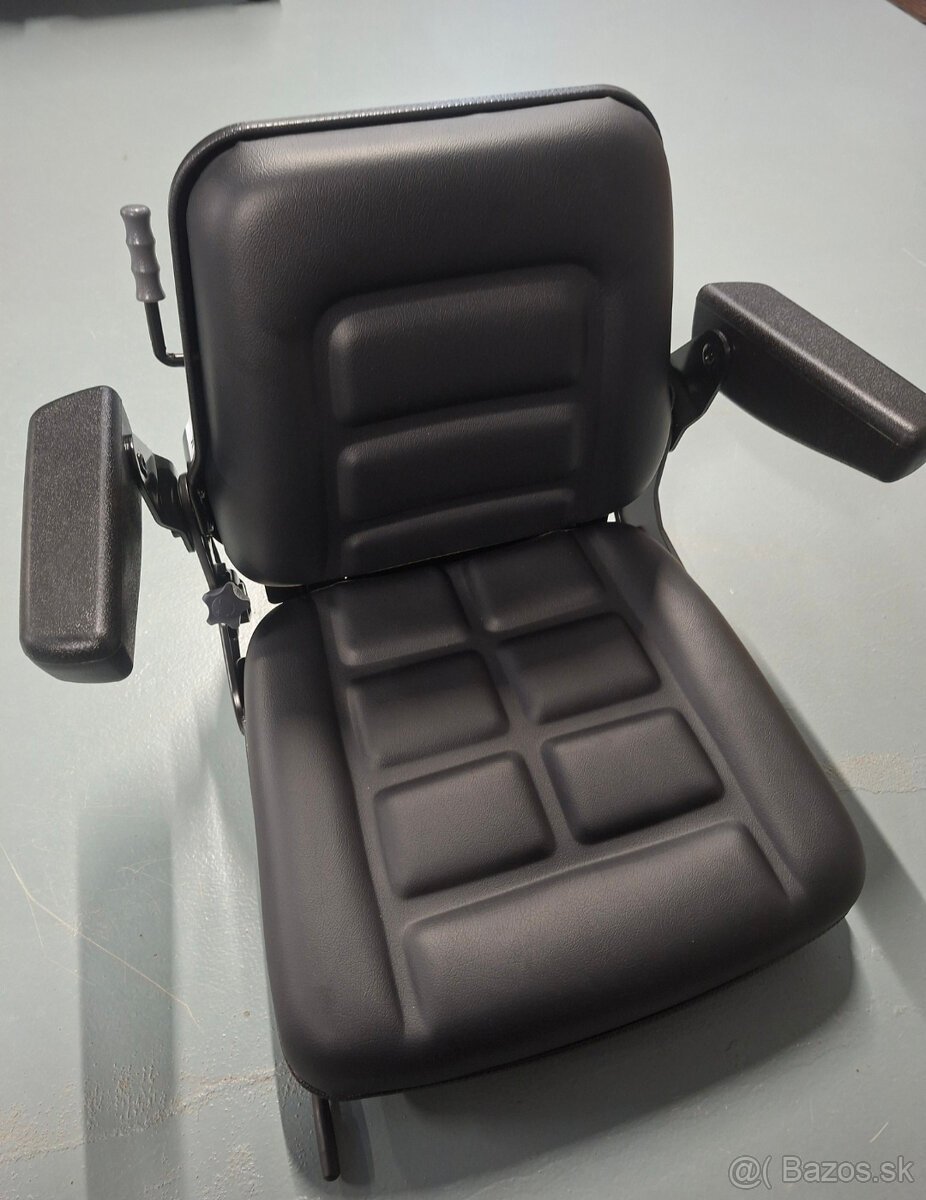 Sedacka traktor Zetor