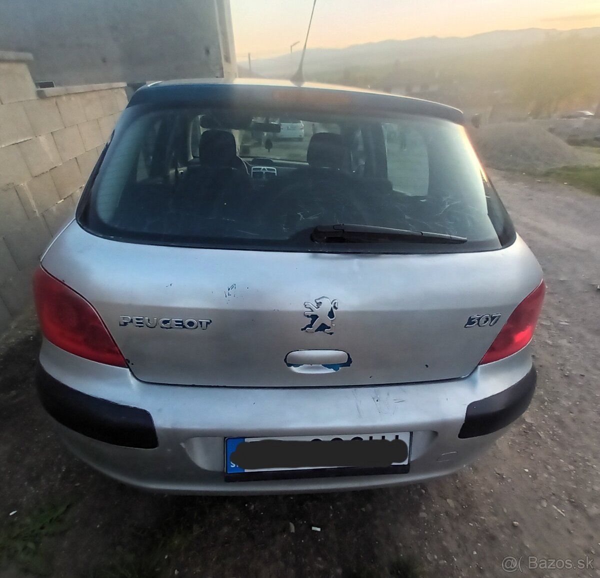 Peugeot 307 1.4 benzin 65kw