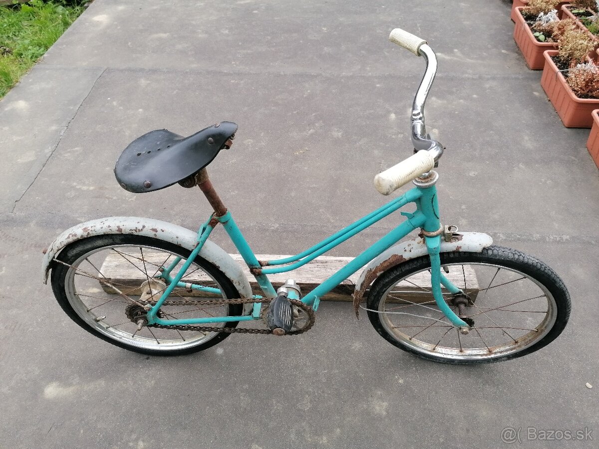 Predám starý detský bicykel