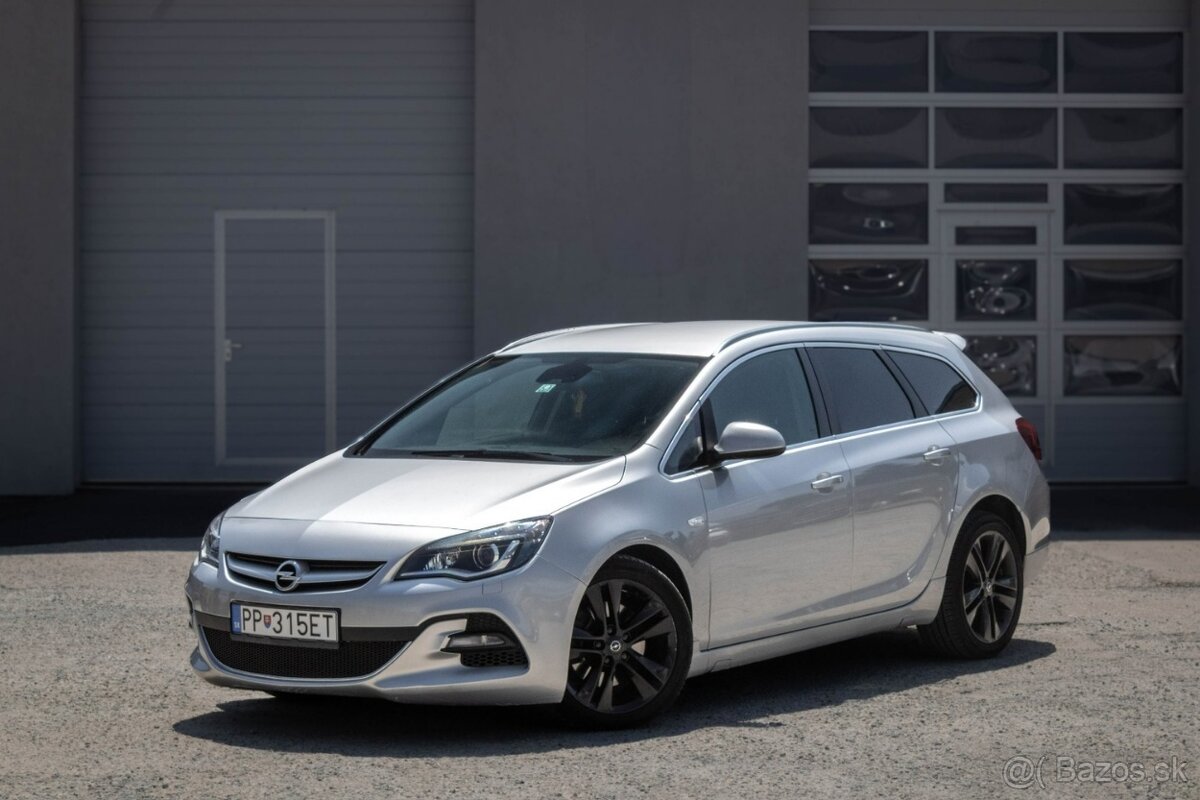 Opel Astra Sport Tourer 2.0 CDTI BiTurbo