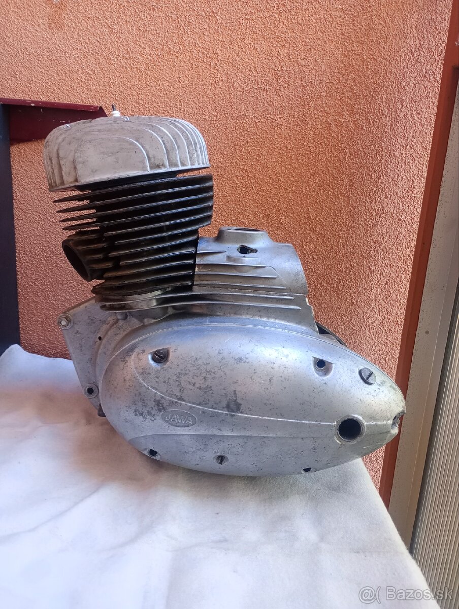 Jawa 250/592
