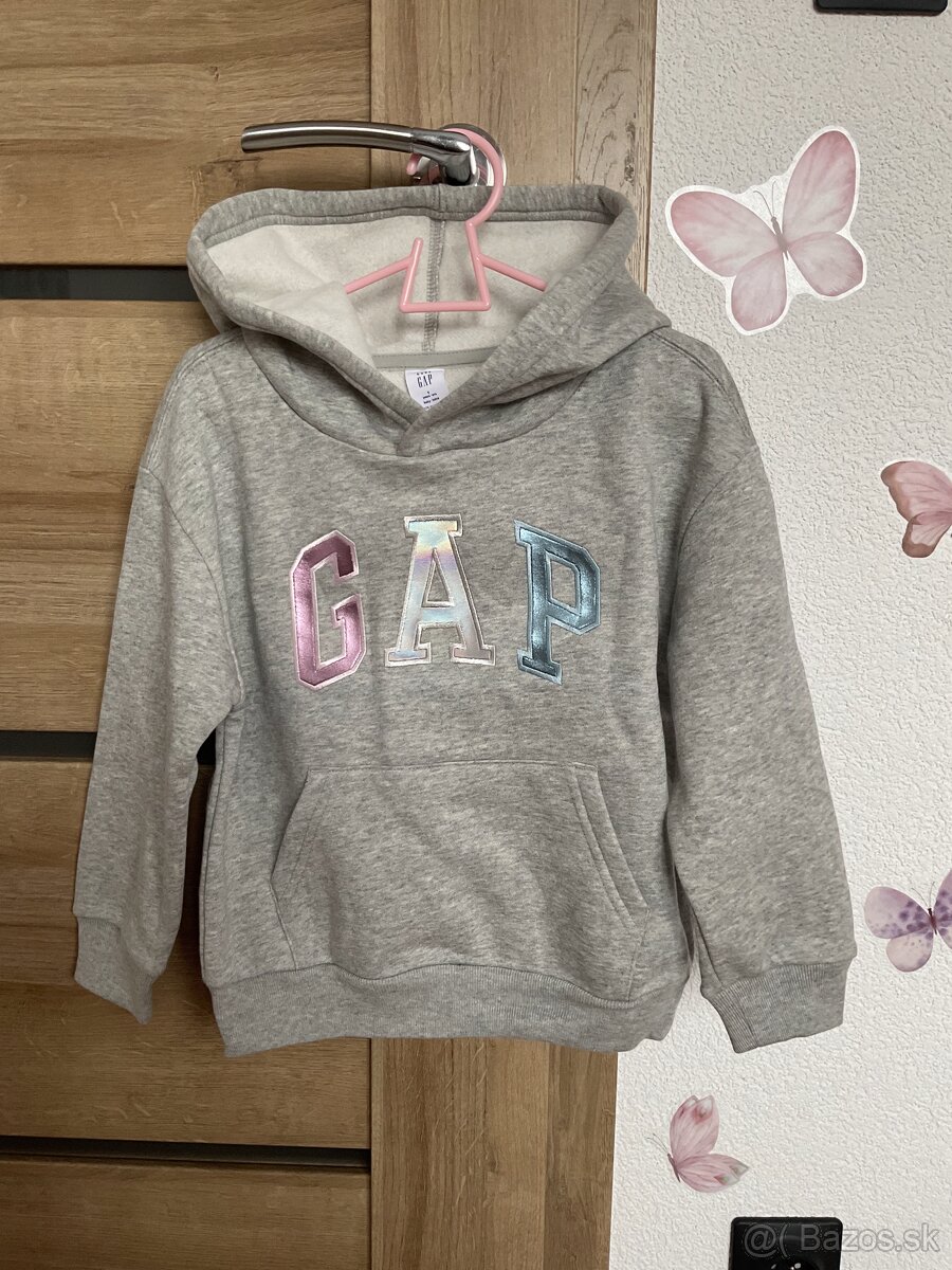 Mikiny Gap veľkosť 110