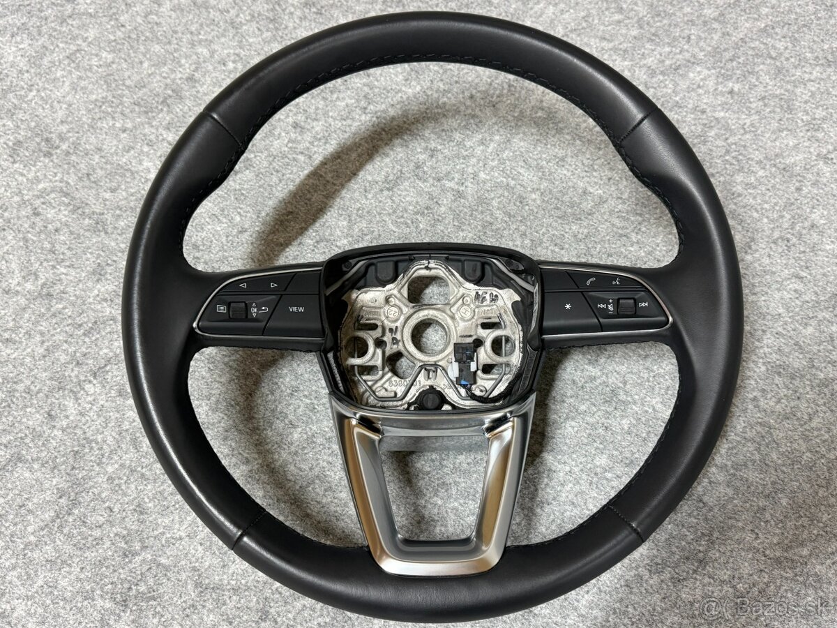 VOLANT AUDI Q3