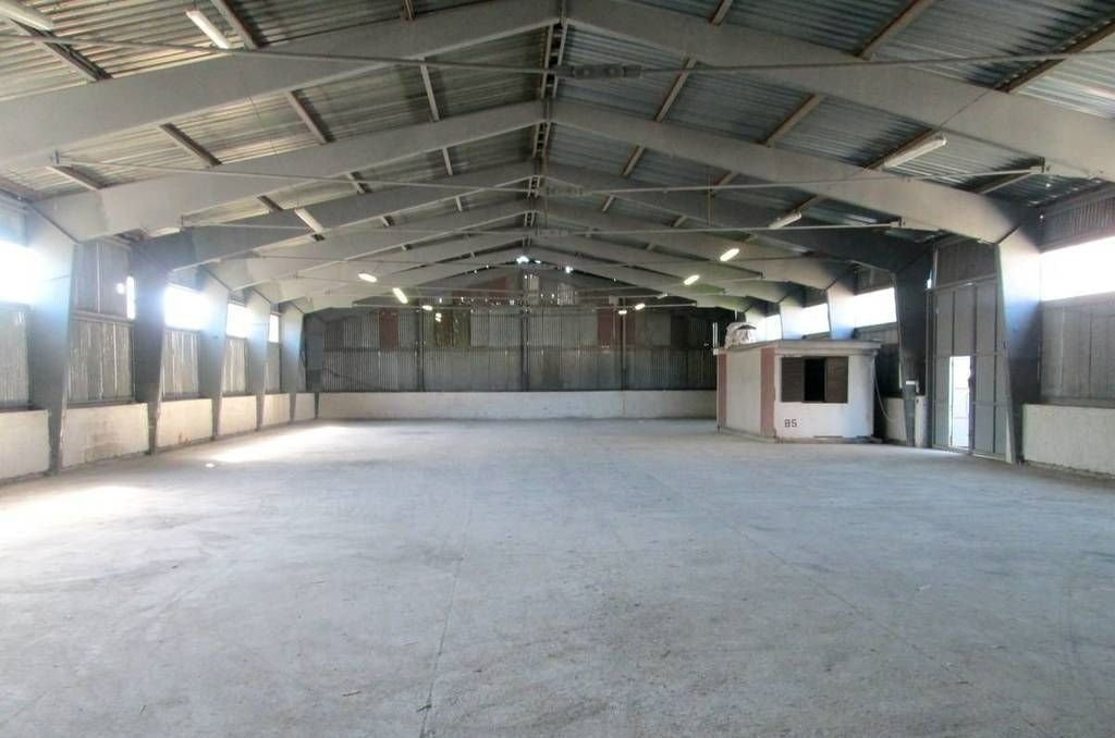 Prenájom skladu, 400m2, Cena : 2,9 €/m2/ mesiac, Zvolen