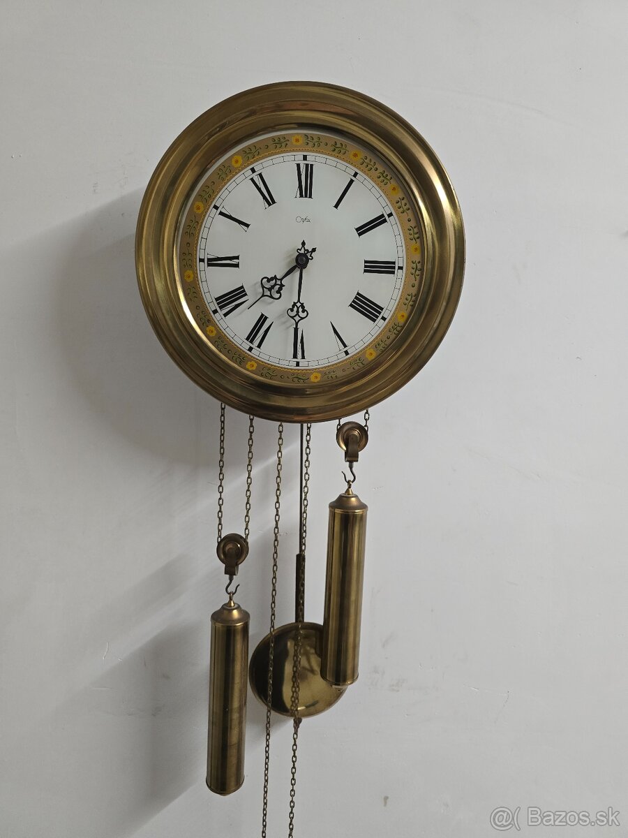 Krasne nástenné hodiny ....