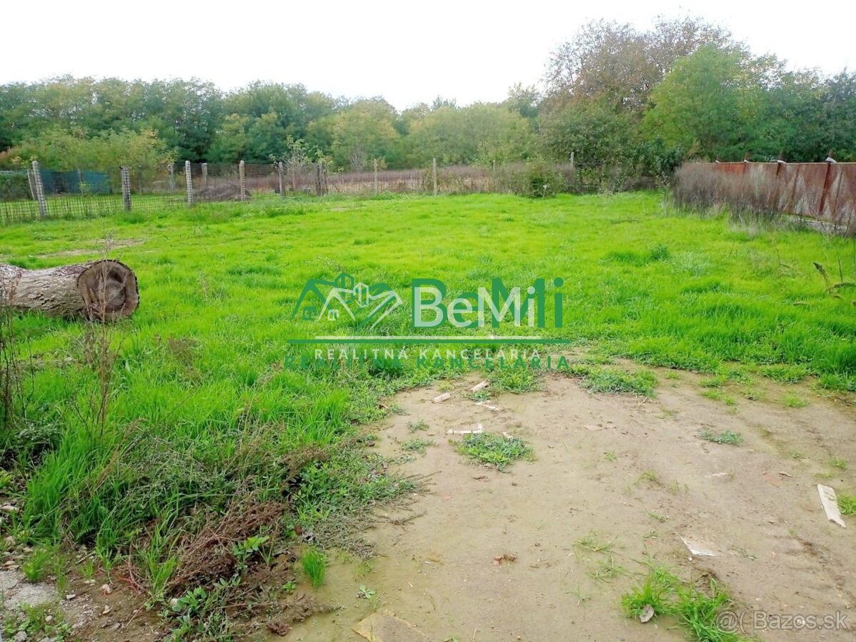 Predaj pozemku pre výstavbu rodinného domu - Jur nad Hronom 