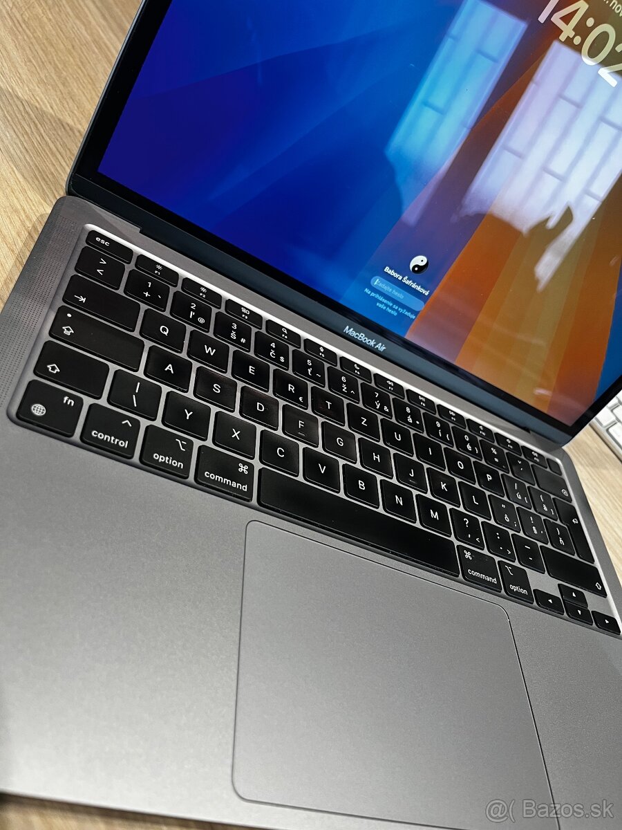 Macbook M1, vyborny stav