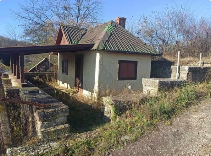 Znížená cena  Vínna chata v blízkosti K.Chlmca