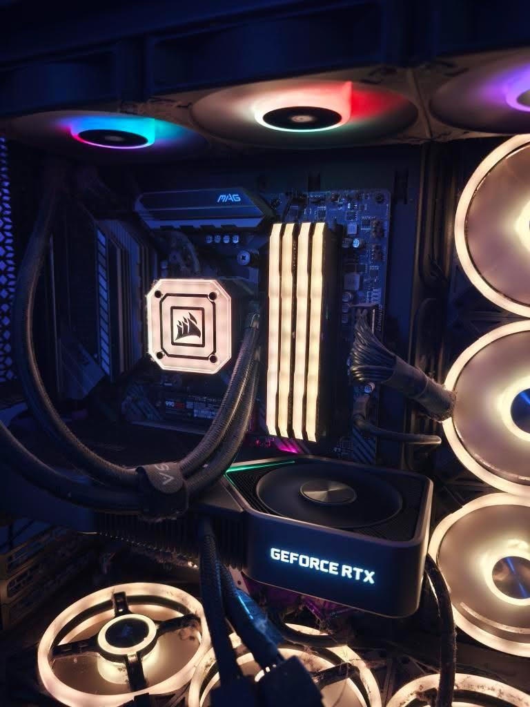 Predám ešte rok v záruke PC 3900x 3080rtx 64gb ram