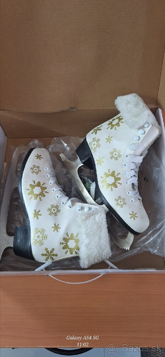 Dievčenské korčule veľ.38