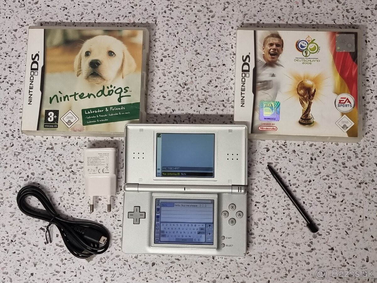 NINTENDO DS Lite + 2hry + adapter