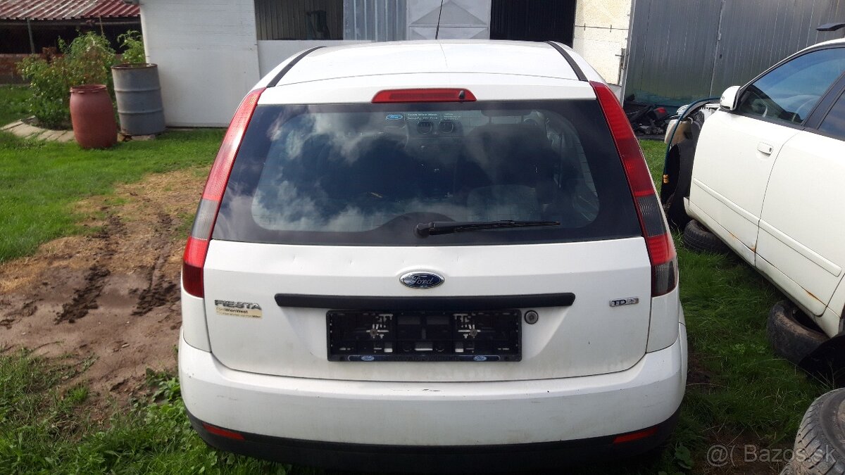 FORD FIESTA 1,4 TDCI - Svetlo zadné facelift