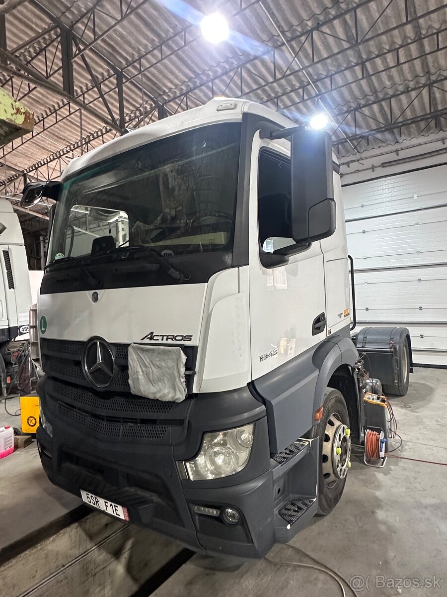 Predam Mercedes Actros 1843