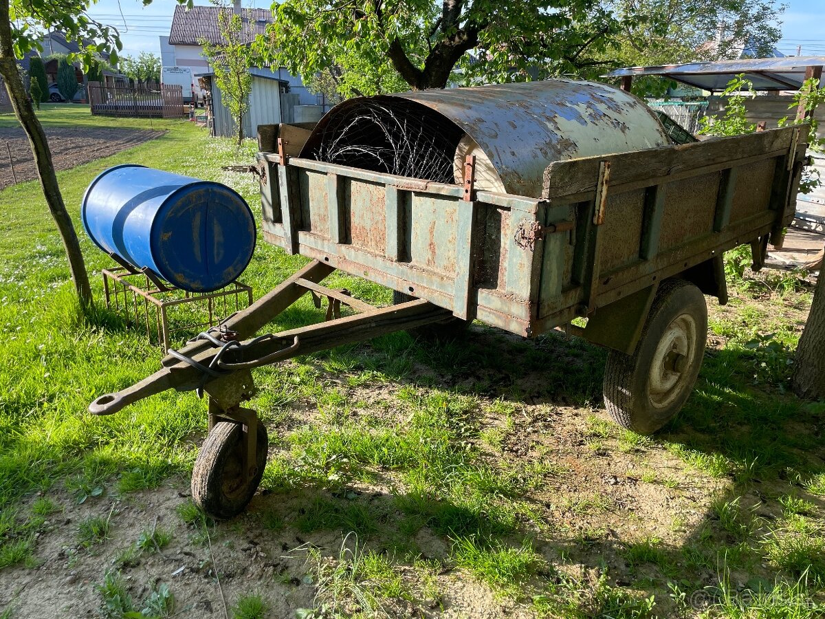 Vlečka na traktor