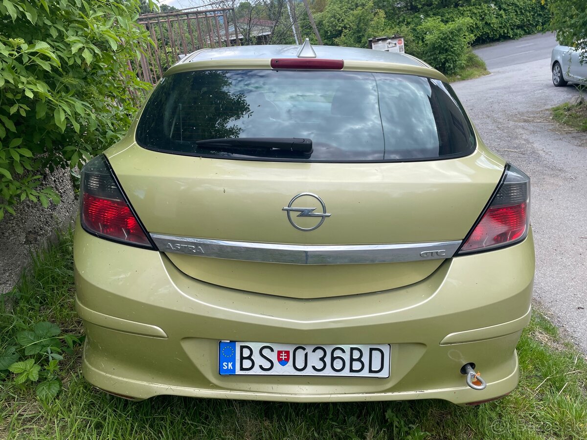 Opel Astra H GTC