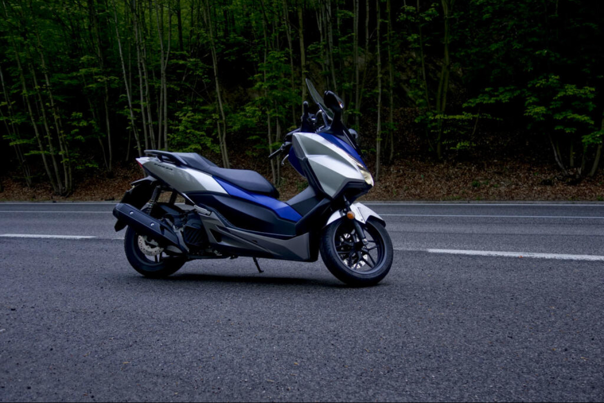 Prenájom skútra HONDA FORZA 125