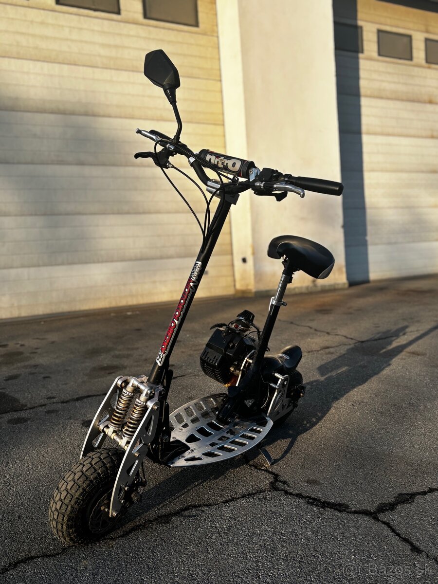 Benzínova kolobezka xg7