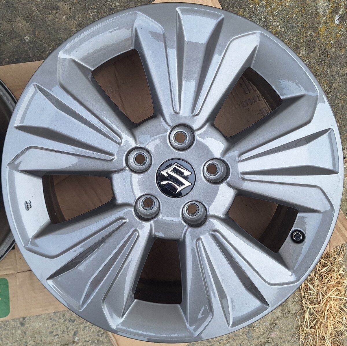 alu kola SUZUKI VITARA 6,5Jx17