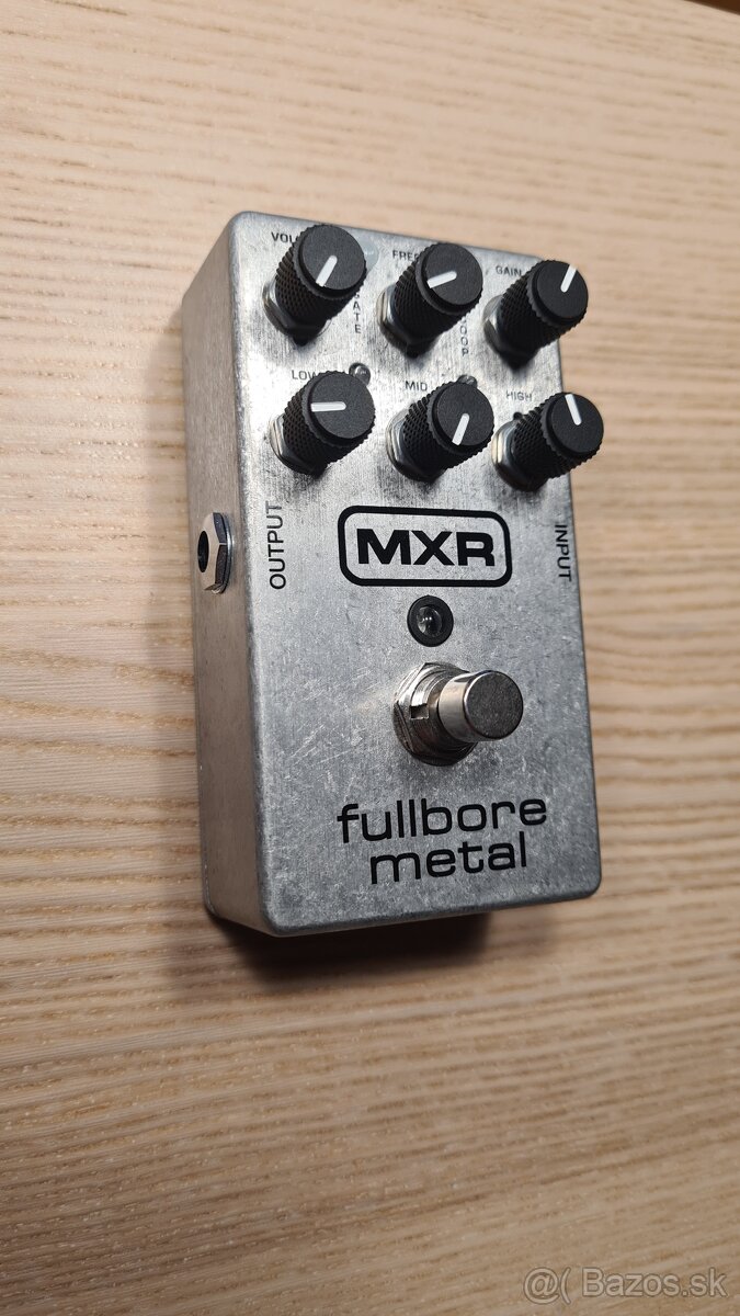 Gitarovy efekt - MXR M116 Fullbore metal