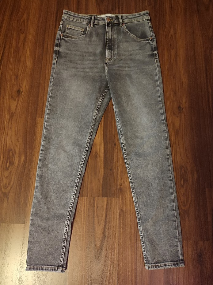Dámske rifle Bershka, veľ. 40