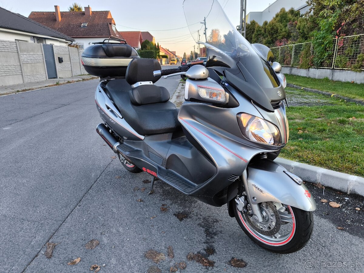 Predám Suzuki Burgman 650
