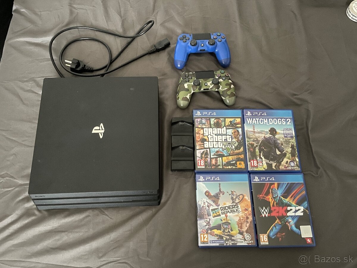 Ps4 pro +dva ovládače