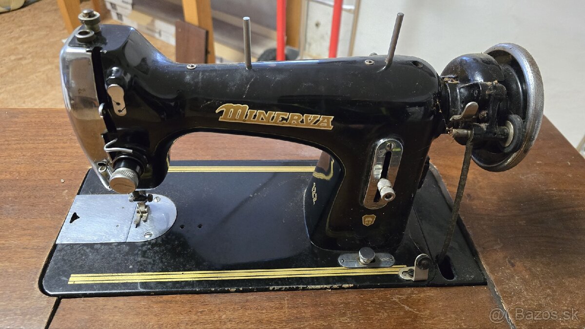 šijací stroj Minerva