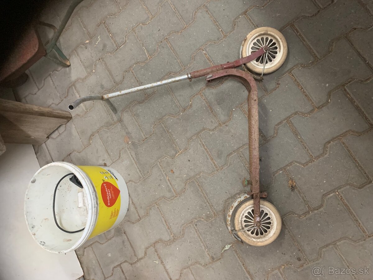 Decka kolobezka retro