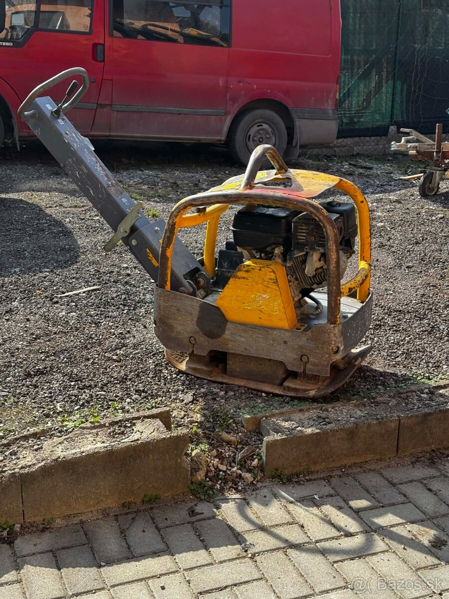 Predam vibracnu dosku LG 300,