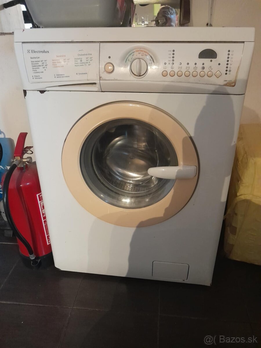 Elektrolux práčka používaná v dobrom stave. Automatická .