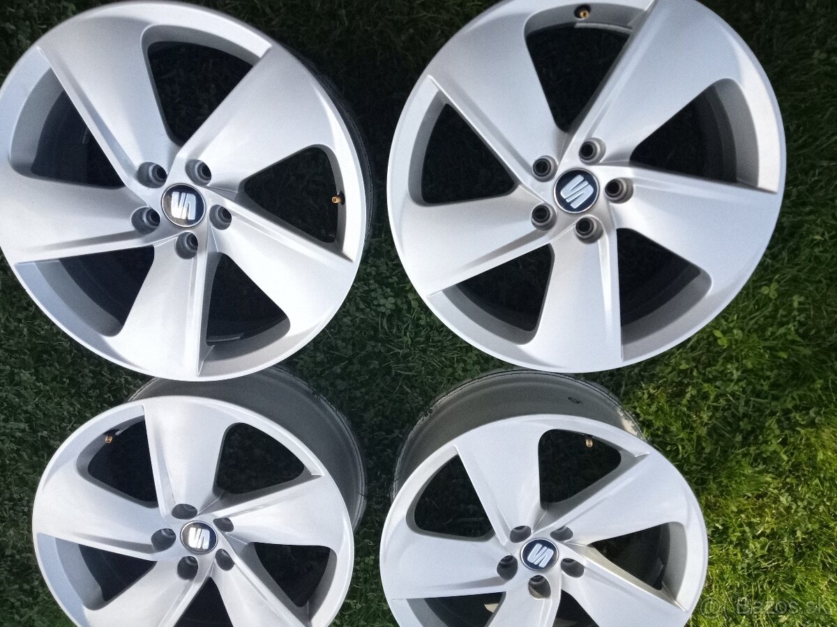 Seat 17"5x100 ET 46 orig.hliníkové disky +Fabia,Polo