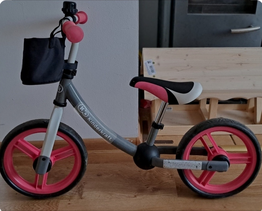 Predám ružové odrážadlo zn.KinderKraft