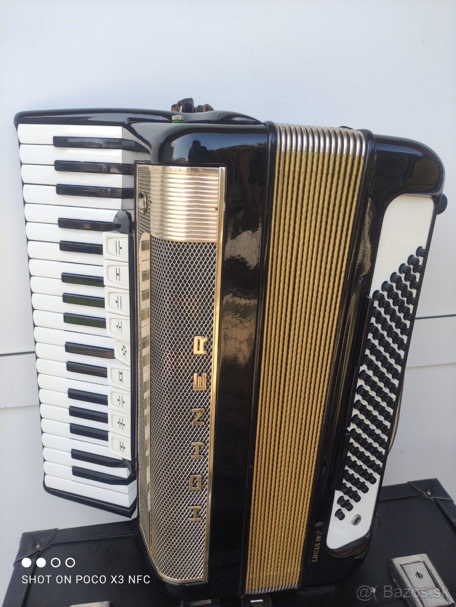 Hohner Lucia IV P 96 basový