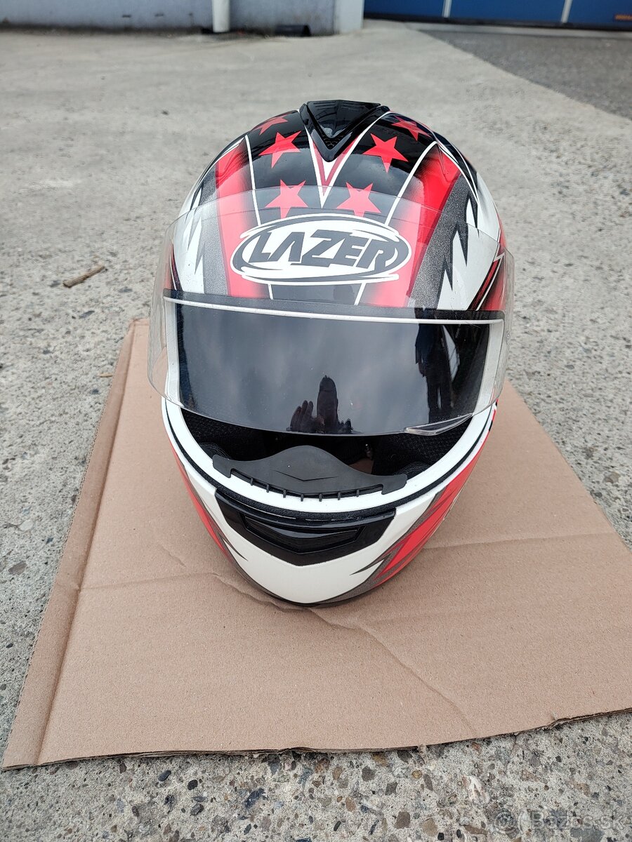 Prilba Lazer