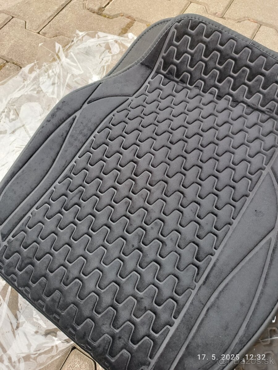Vyhrievacie poťahy na sedačky 2 ks