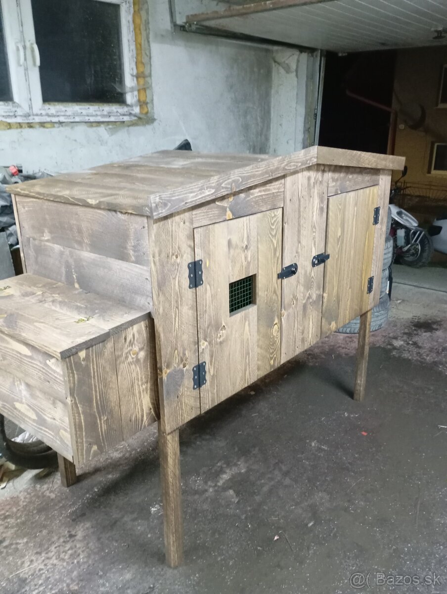 Predam kurin,kurnik pre 10 az 15 sliepok