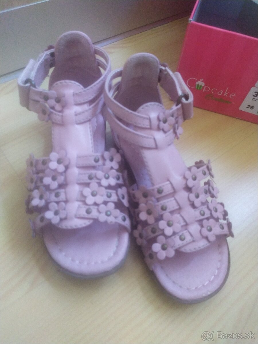 Sandale Cupcake veľ. 26 TOP STAV