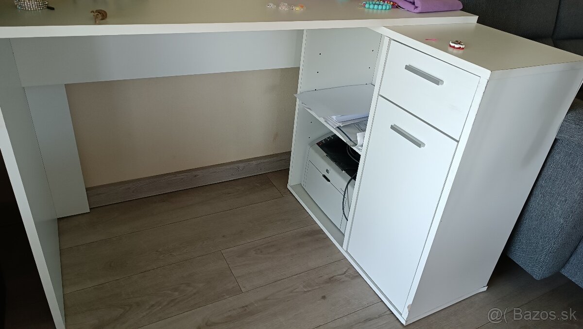 Písací stolík