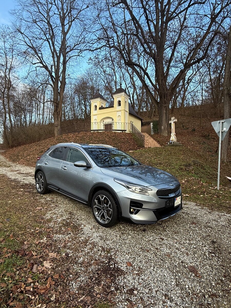 KIA XCeed 1.6 CRDI 100kw/136PS kamera,Navi,Full LED