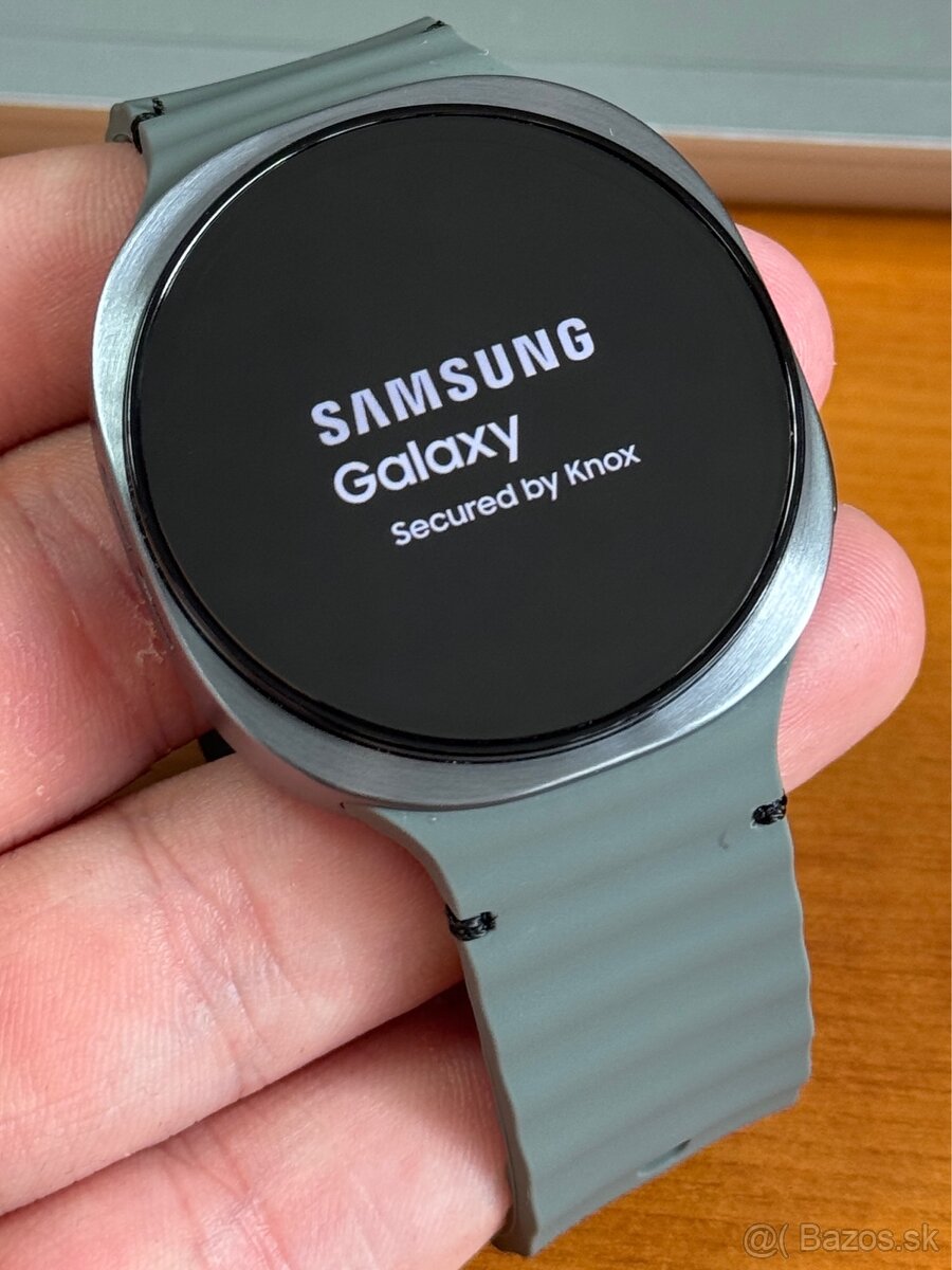 Samsung Galaxy Watch 8 44mm Graphite - len odskúšané