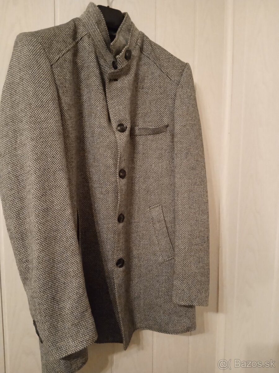 Predám pánsky kabát, na prechodné obdobie.