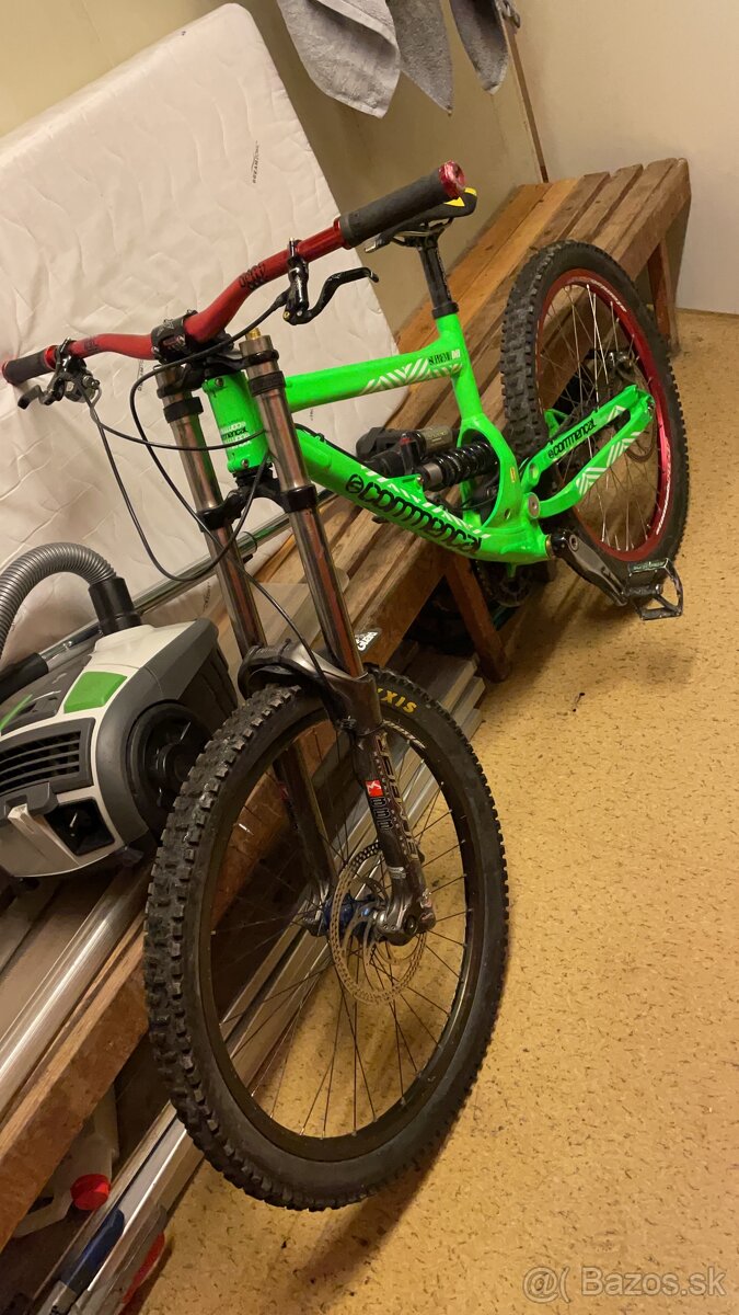 Commencal Supreme DHv2 26”