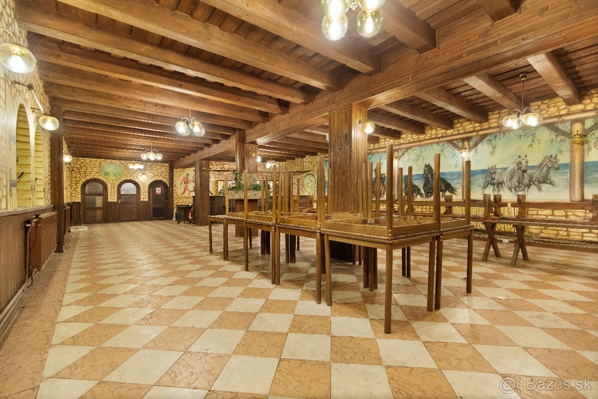NA PREDAJ – REŠTAURÁCIA S UBYTOVANÍM V HOLÍČI