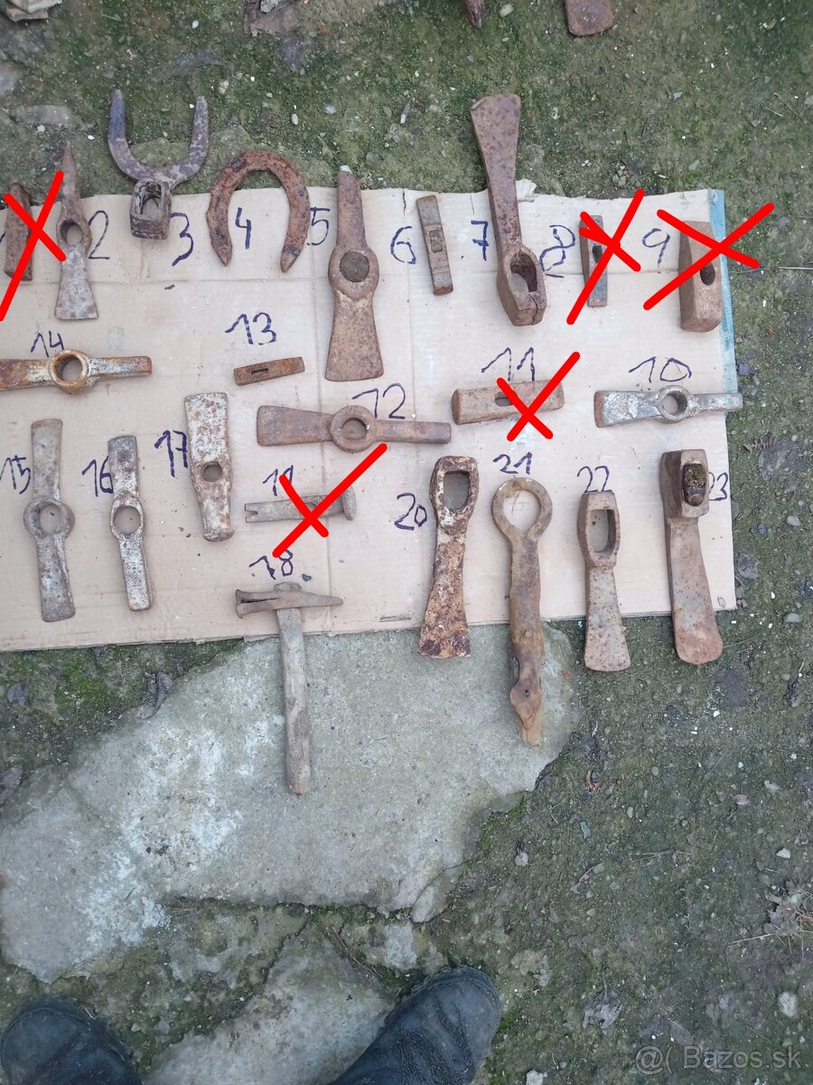 Staré náradie kladivá